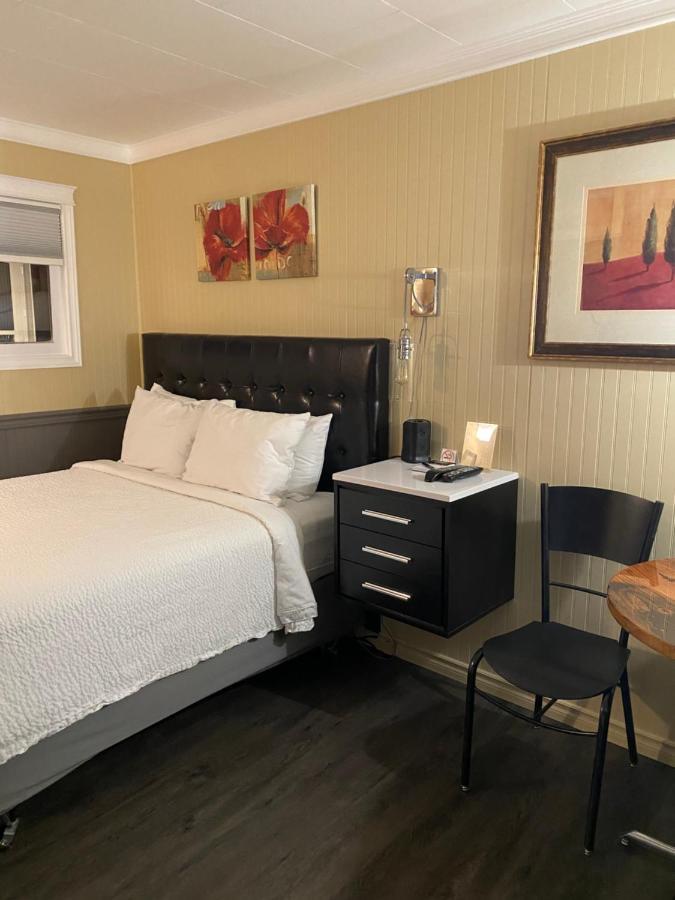 Oreland Motel Flin Flon Eksteriør billede